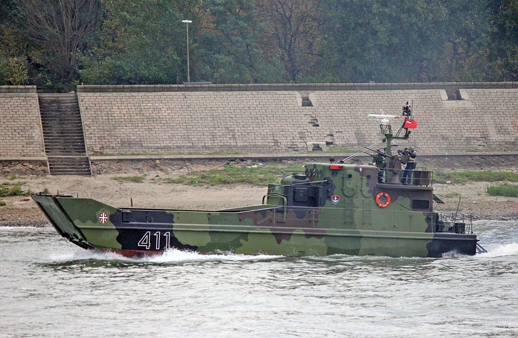 Десантно-јуришни чамац ДЈЧ-632 пребачен је у Речну флотилу где је добио име „Бечеј“ (ДЈЧ-411)