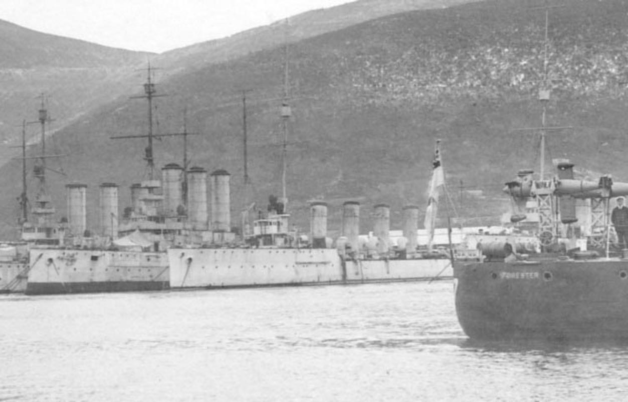 Internirani jugoslovenski brodovi 1919. godine u Boki Kotorskoj (Paluba)
